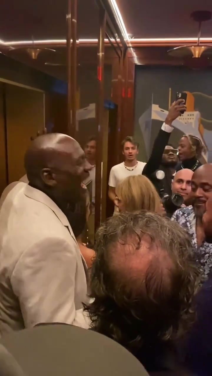 气场十足!迈克尔·乔丹现身纽约大都会晚宴